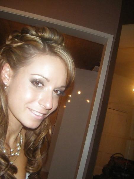 25P Lot's asked me to post Roxanne's wedding pics. Have fun so