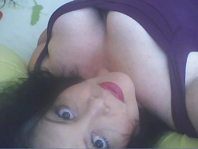 25P Sissy my bbw whore wifes cleavage