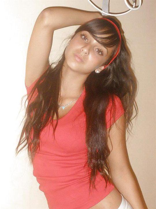 10P Turkish girl: humeyra