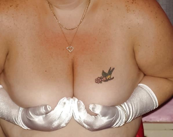 12P Just some cleavage