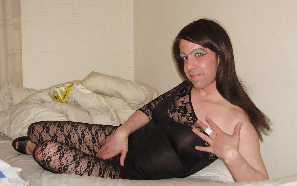 5P A new sexy black miniskirt with lace 