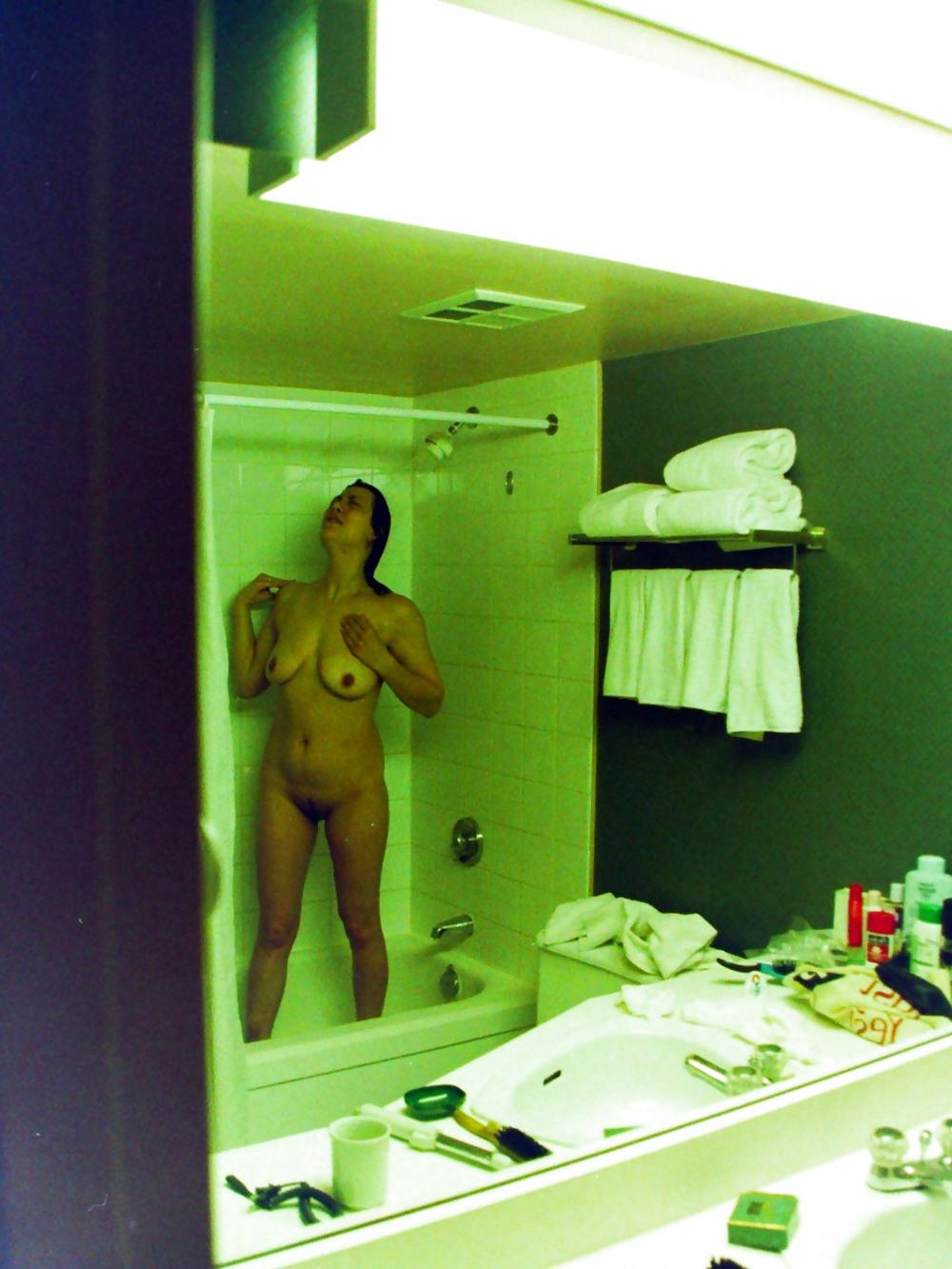 8P Ex Wife Shower