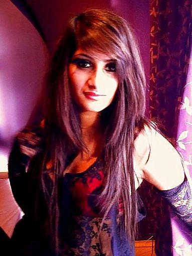 18P Slutty paki loves lace