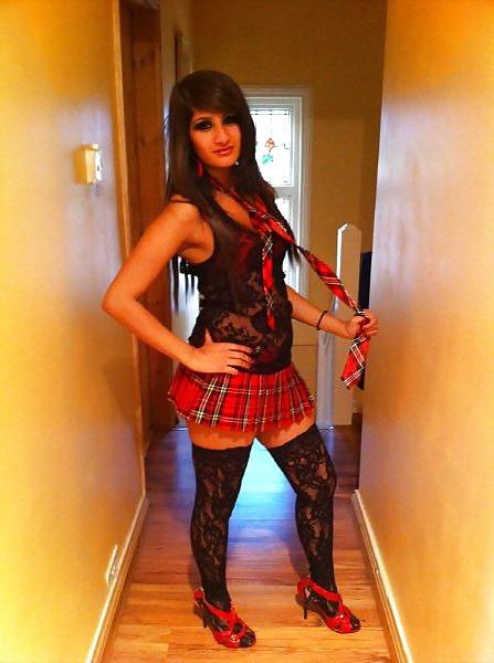 18P Slutty paki loves lace