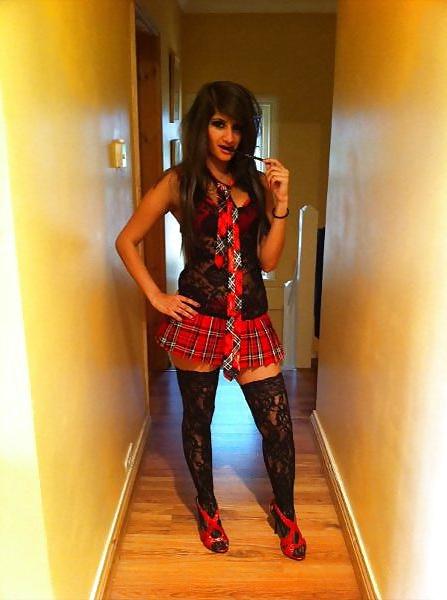 18P Slutty paki loves lace