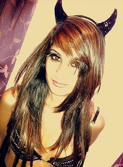 18P Slutty paki loves lace