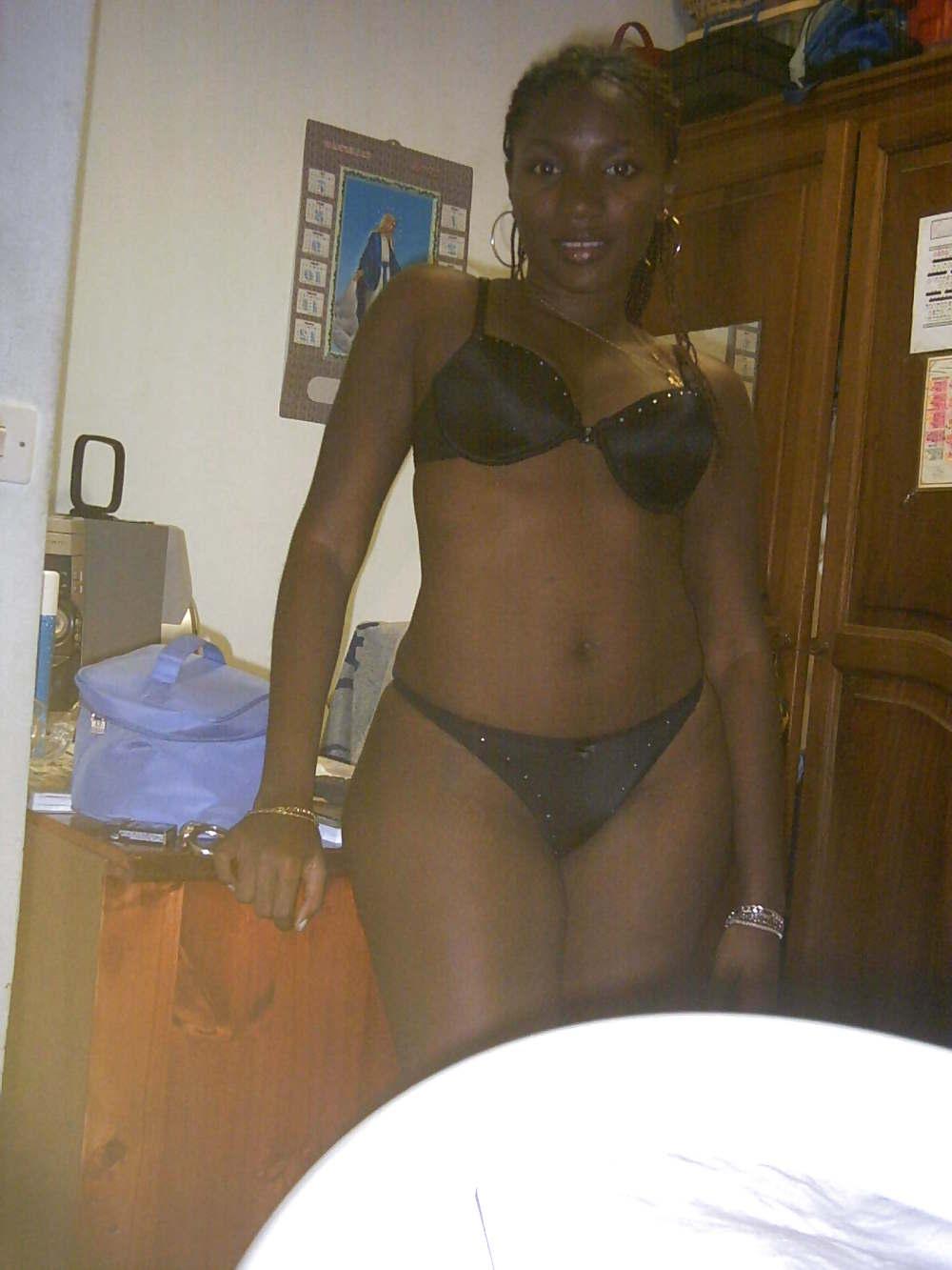 25P Black Amateur.
