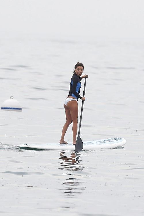 8P Eva Longoria looking hot in bikini bottoms