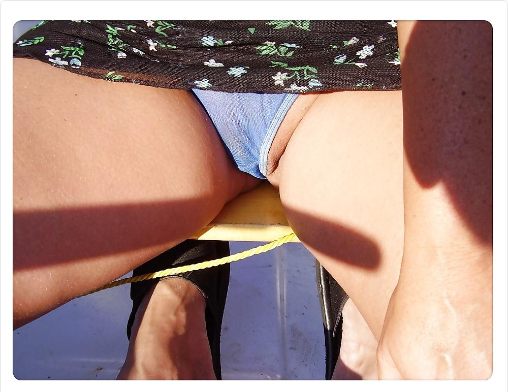 25P Bbw pantie flashing