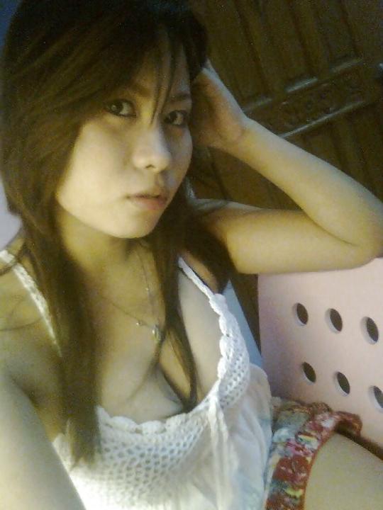 20P Asian Milf Self Shot