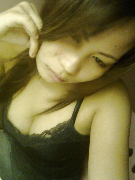20P Asian Milf Self Shot