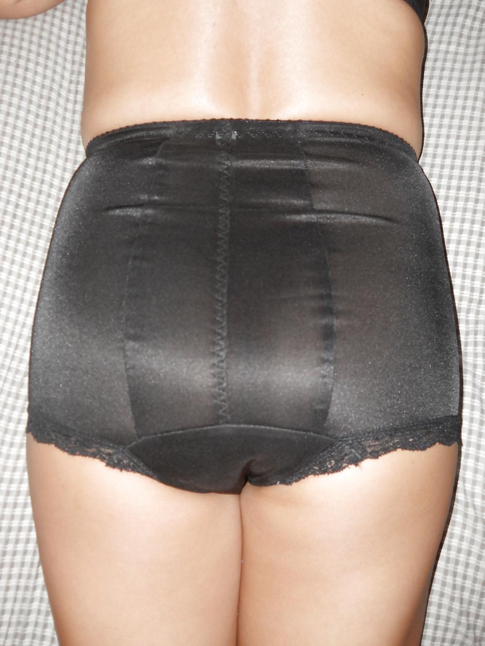 11P Panty Retro