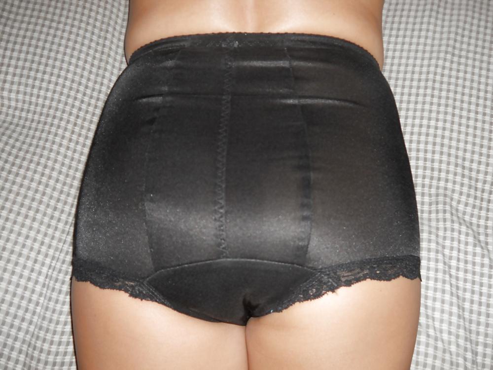 11P Panty Retro