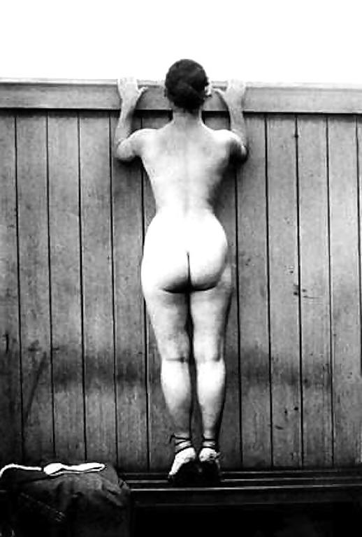 20P Fun in the Bathhouse