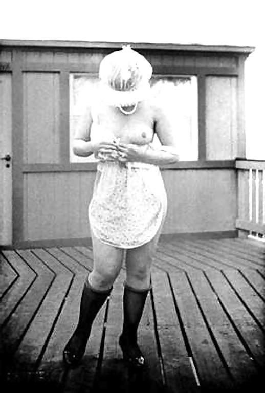 20P Fun in the Bathhouse