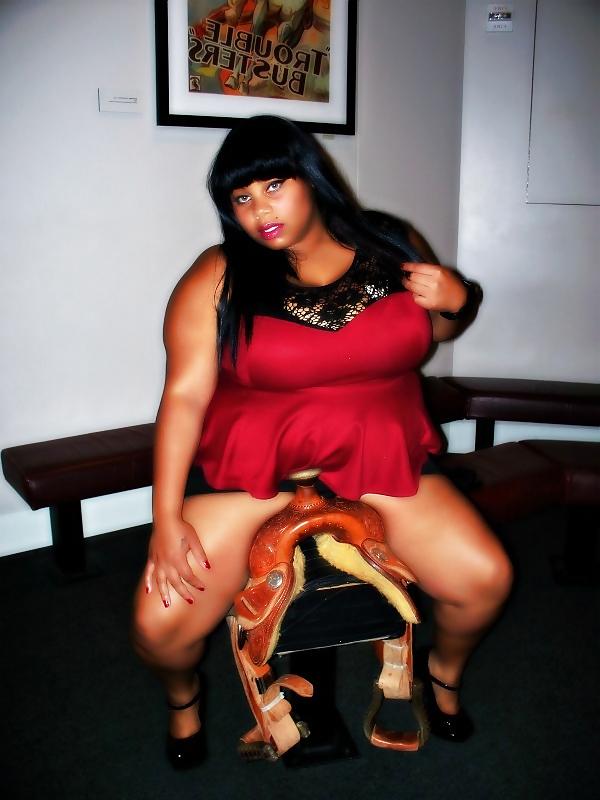 25P BBW's thick and confident