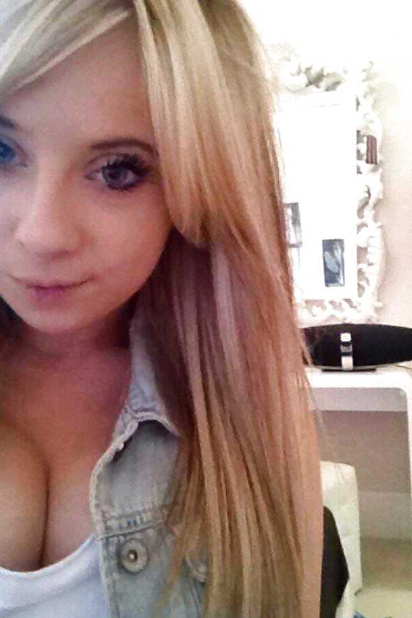 20P Hot British teens 12