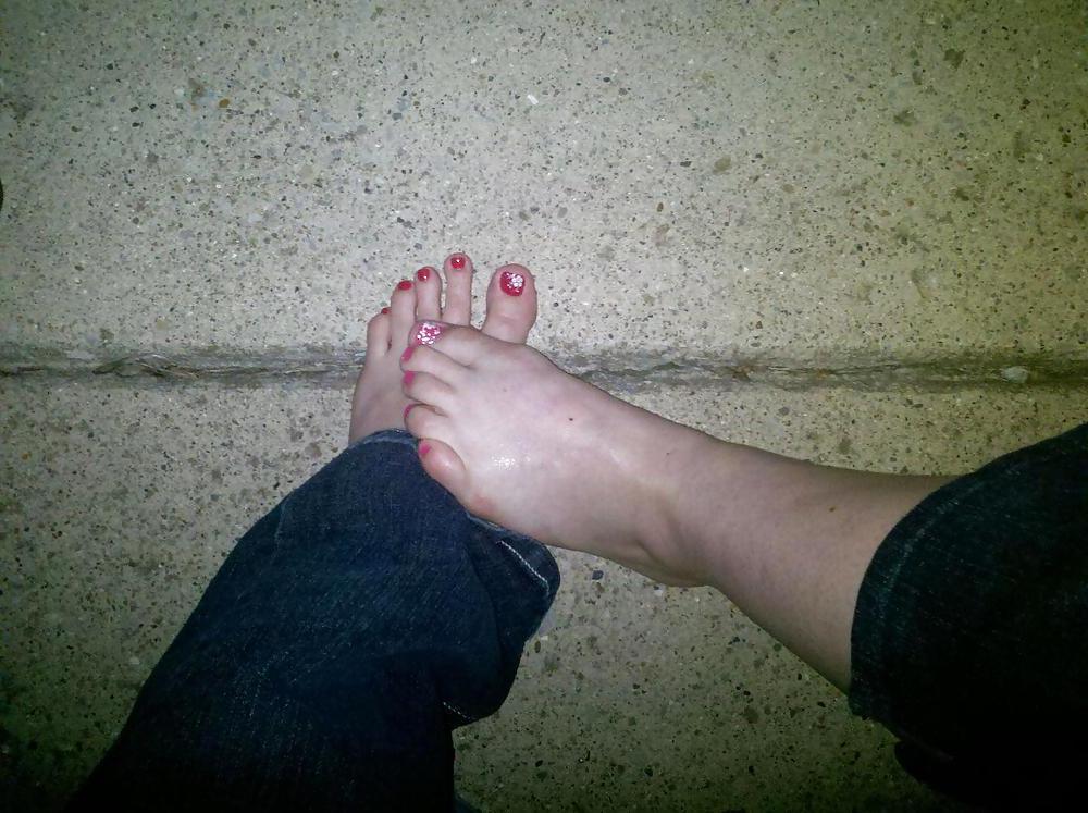4P Wife and her friend's feet