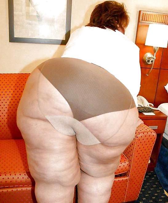 25P Bbw in pantyhose