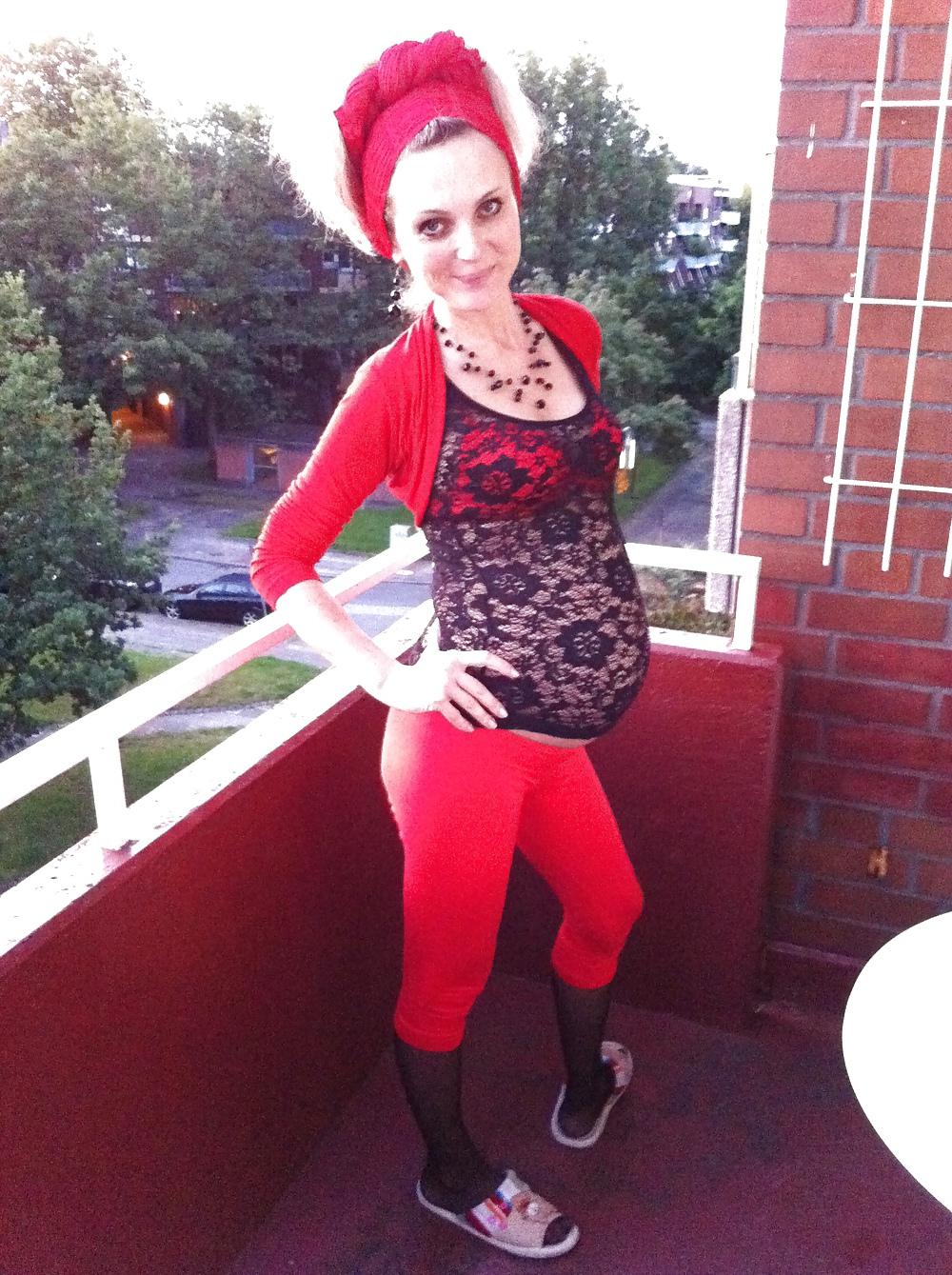 25P Ukrainian preggo milf