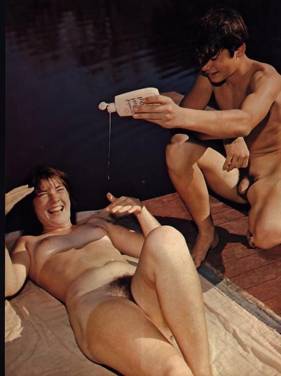 18P Retro nudism 