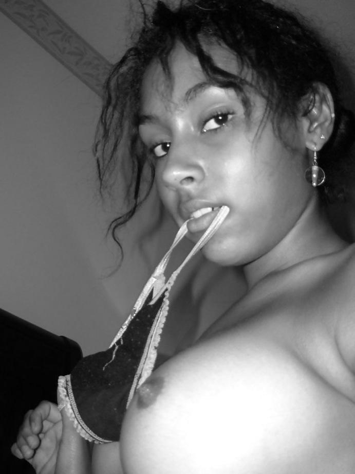 21P Big tit black babe