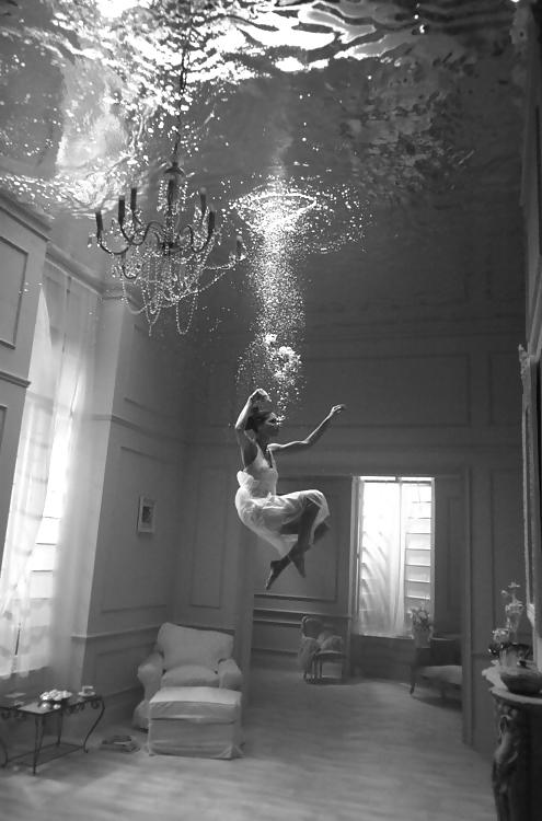 6P Under water world...