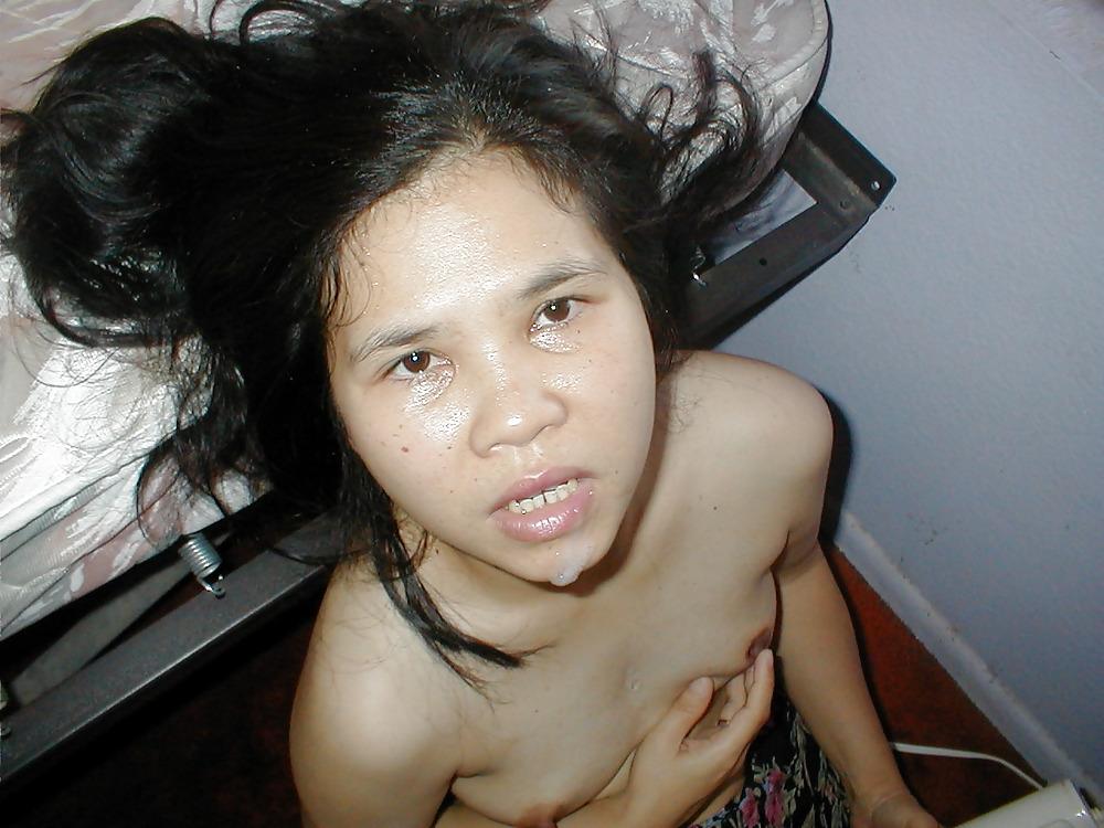 7P Asian Housewife Exhibiting