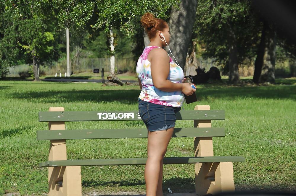 22P BBW's in Public - Juciy Fat Asses