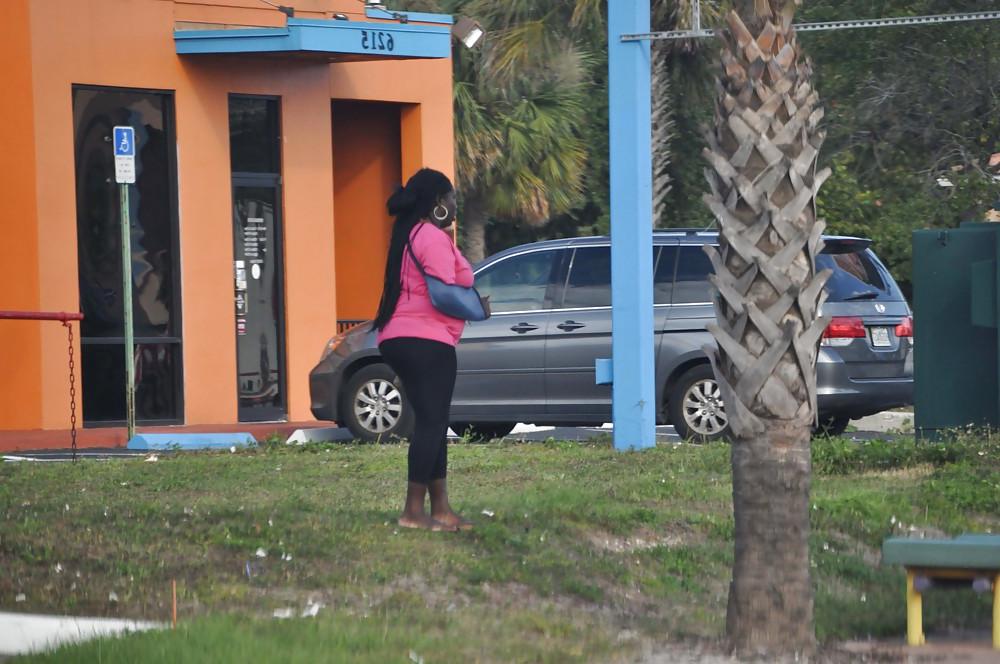22P BBW's in Public - Juciy Fat Asses