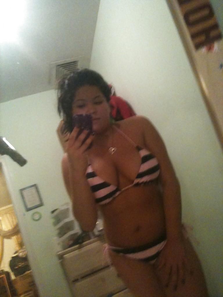 25P Cleavage Teen Bree