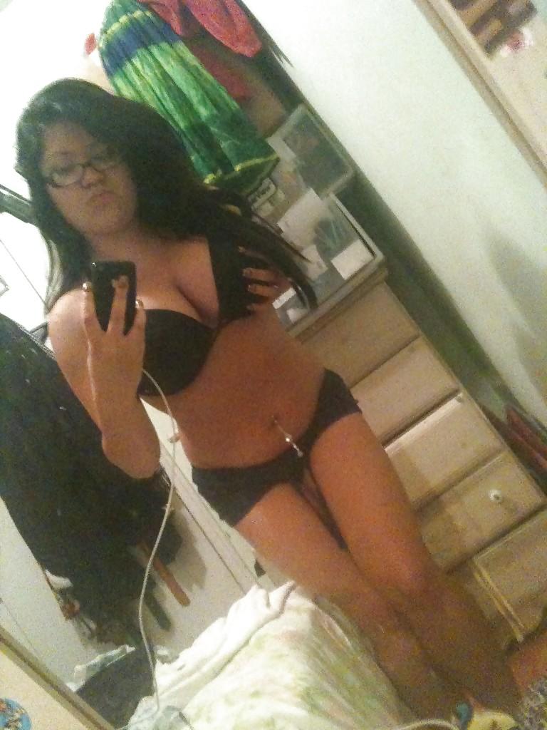 25P Cleavage Teen Bree