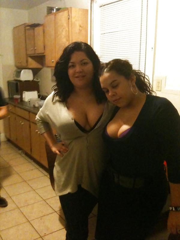 25P Cleavage Teen Bree