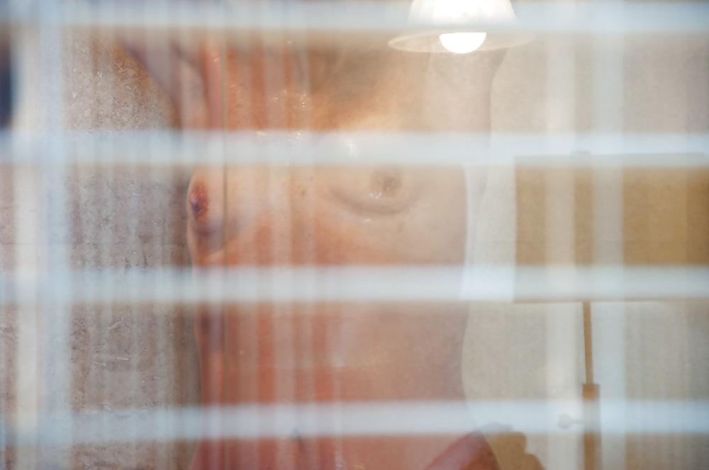10P Peeking At Wife In Shower