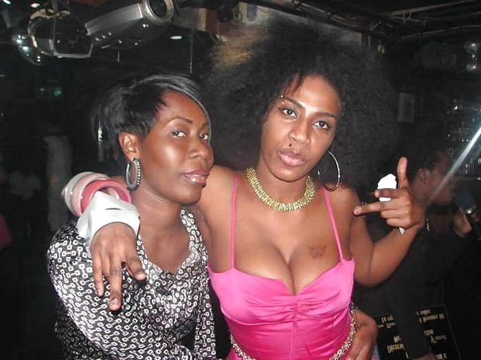 25P UNSCHULSDSBLONDIE LIEBT BLACK GIRLS 060