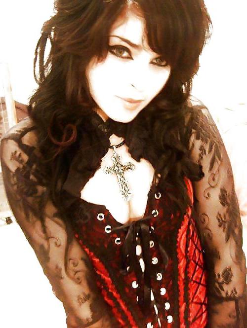 17P I took a fancy for some girls from the gothic side today...