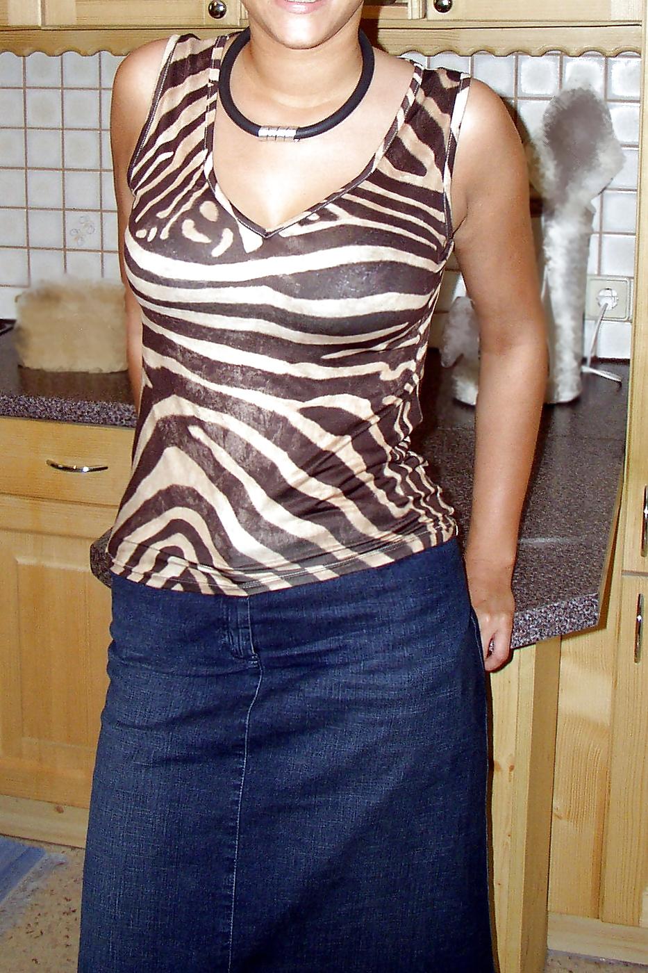 17P Ehestute barbara in the kitchen