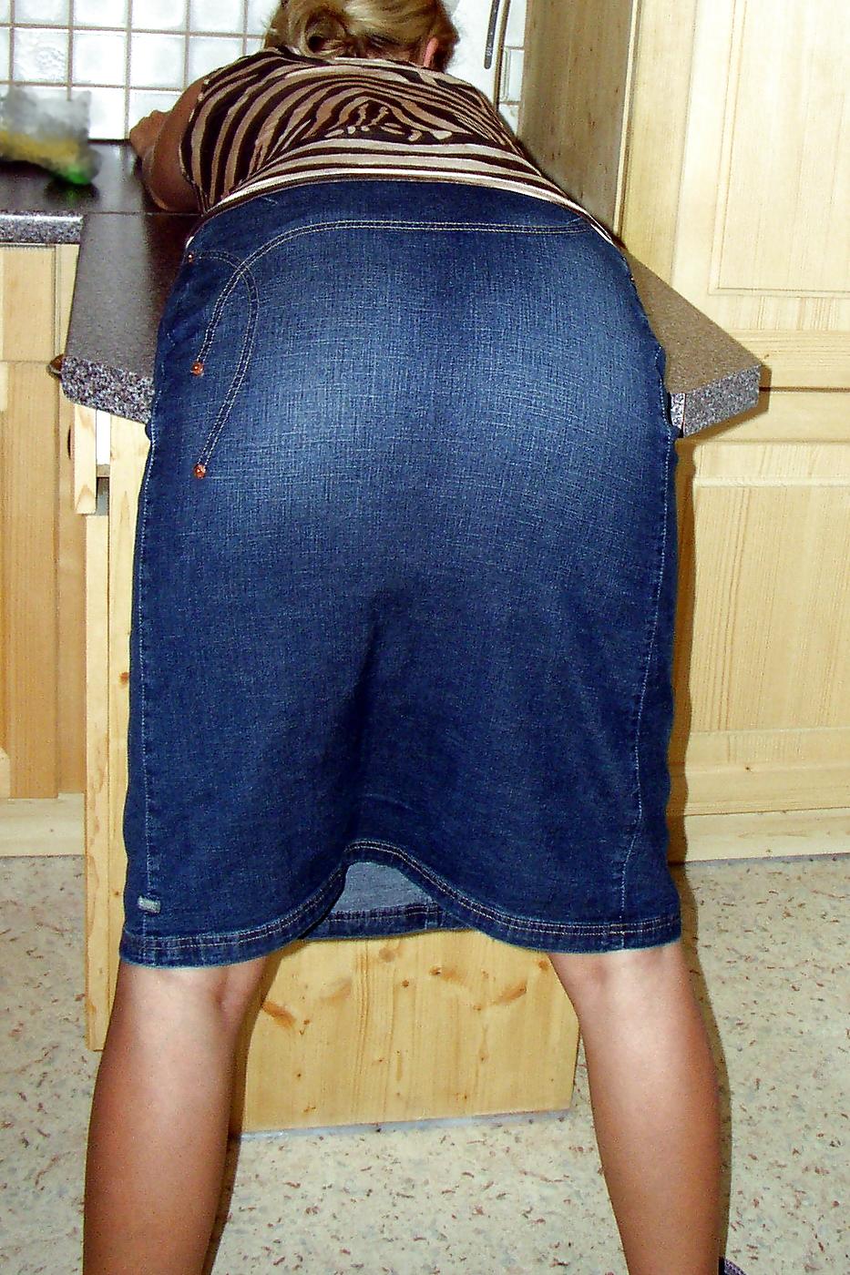 17P Ehestute barbara in the kitchen