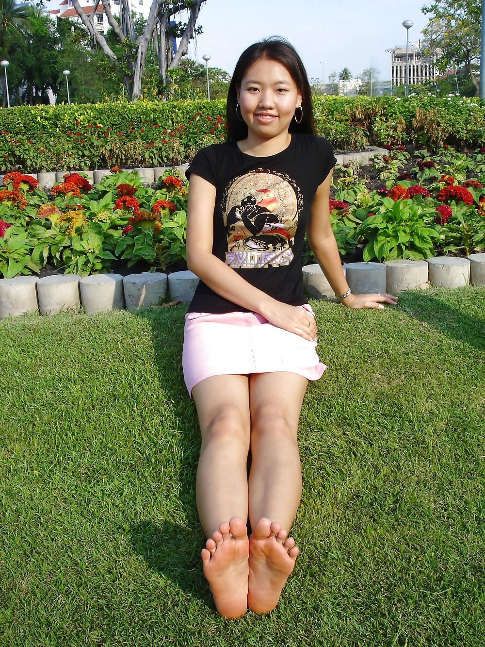25P Asian Foot Fetish 15