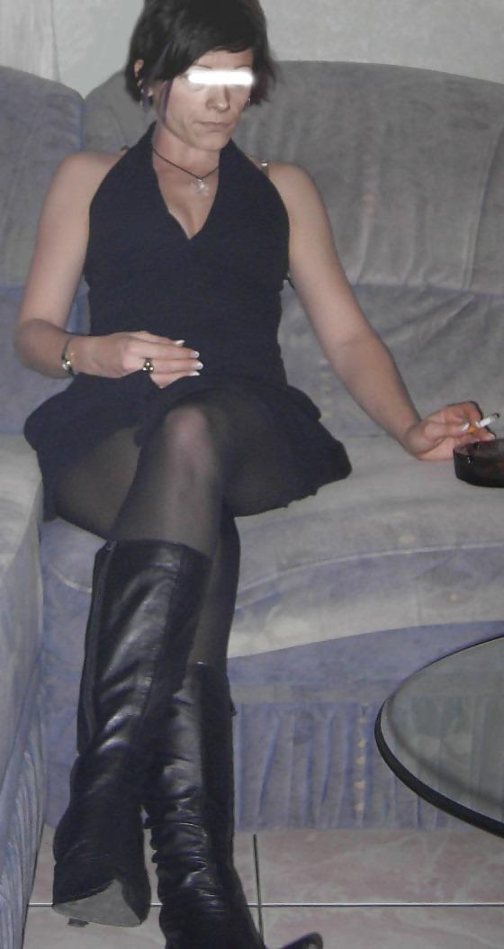 9P Mireille 30year slut !!!!... tribune please....part. four