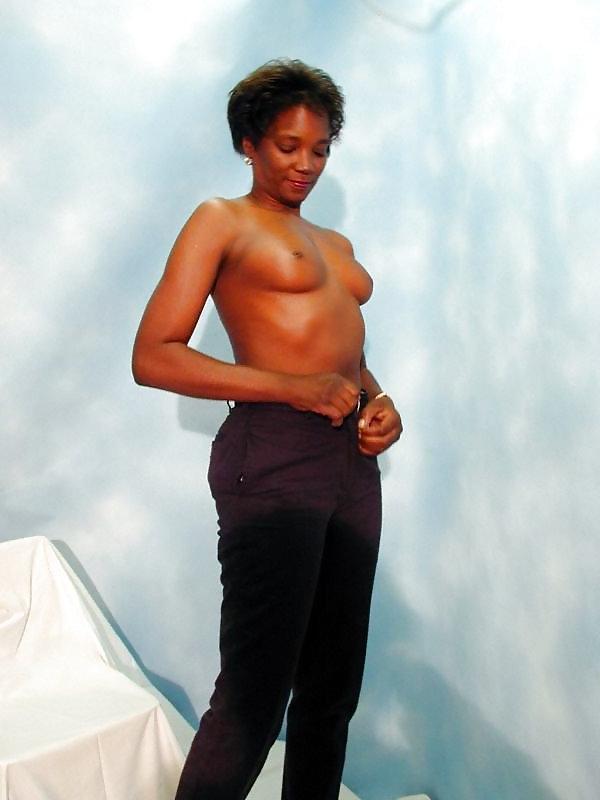25P Mature ebony, femme mure black.
