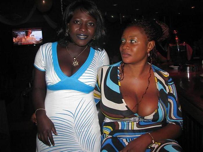 25P UNSCHULSDSBLONDIE LIEBT BLACK GIRLS 065