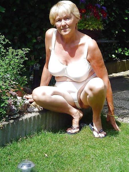 20P Mature-BBW-Ladies 215