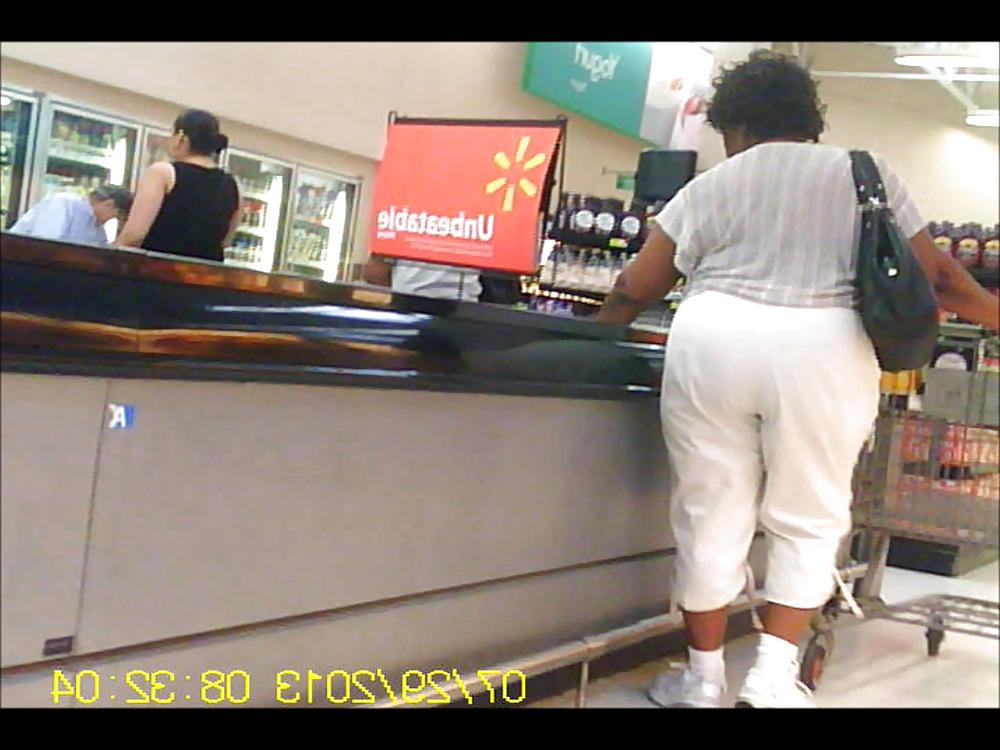 16P Big Black BBW Granny Ass