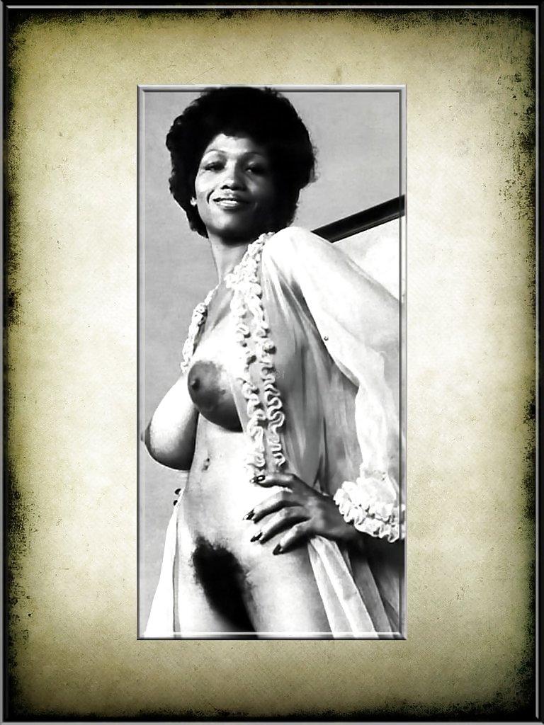 25P Vintage black beauties B&W