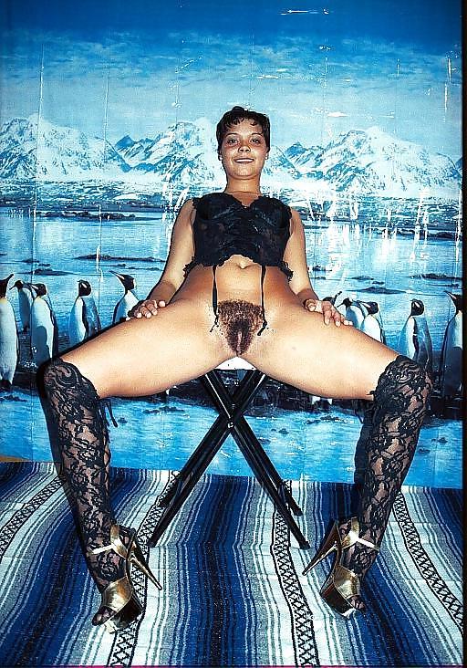 21P Blacq's Black Chick Picxxxxx