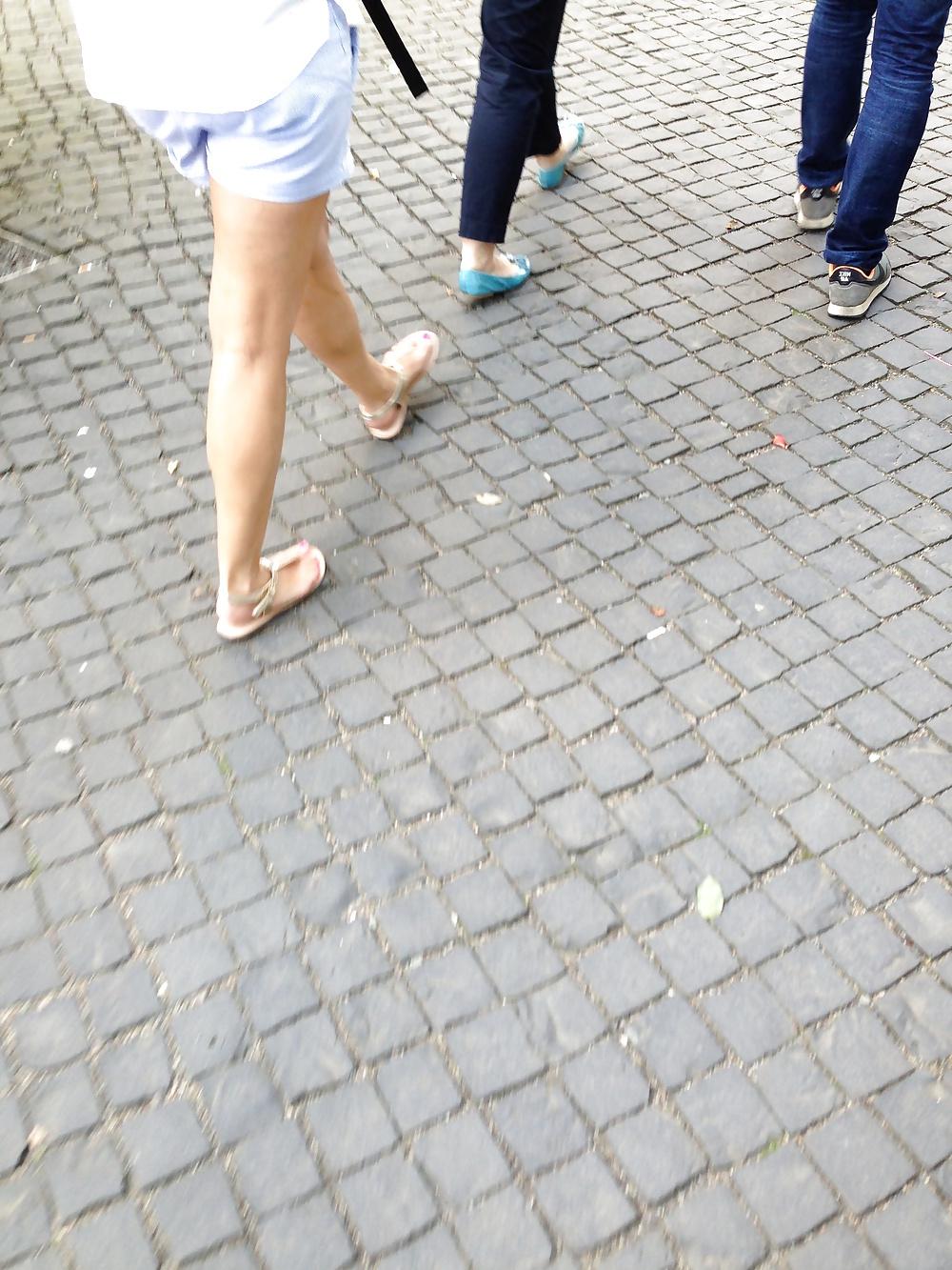 25P Nice feet