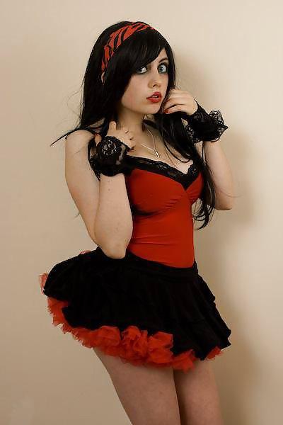 18P Fantastic cleavage