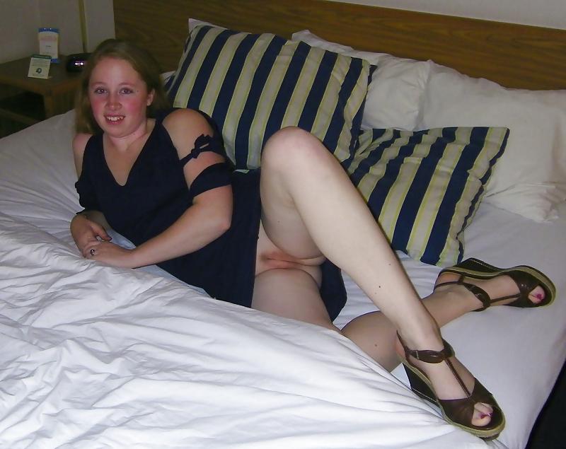 22P Ugly ex GF poses.