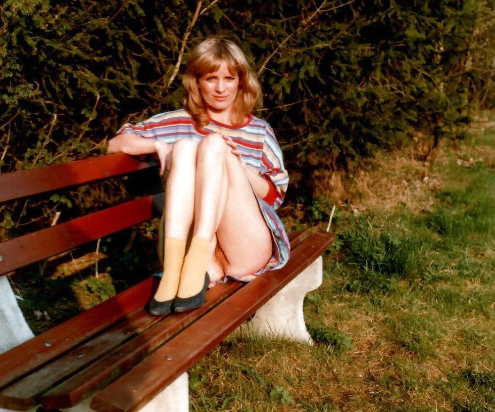 9P TheSandfly Daring RETRO Hotties!